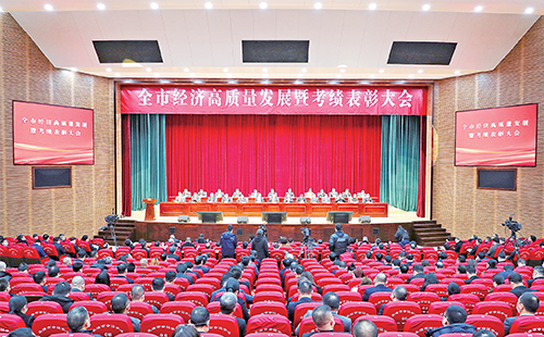 新春开门红！为了留住女婿40岁岳母一咬牙荣膺多项政府嘉奖